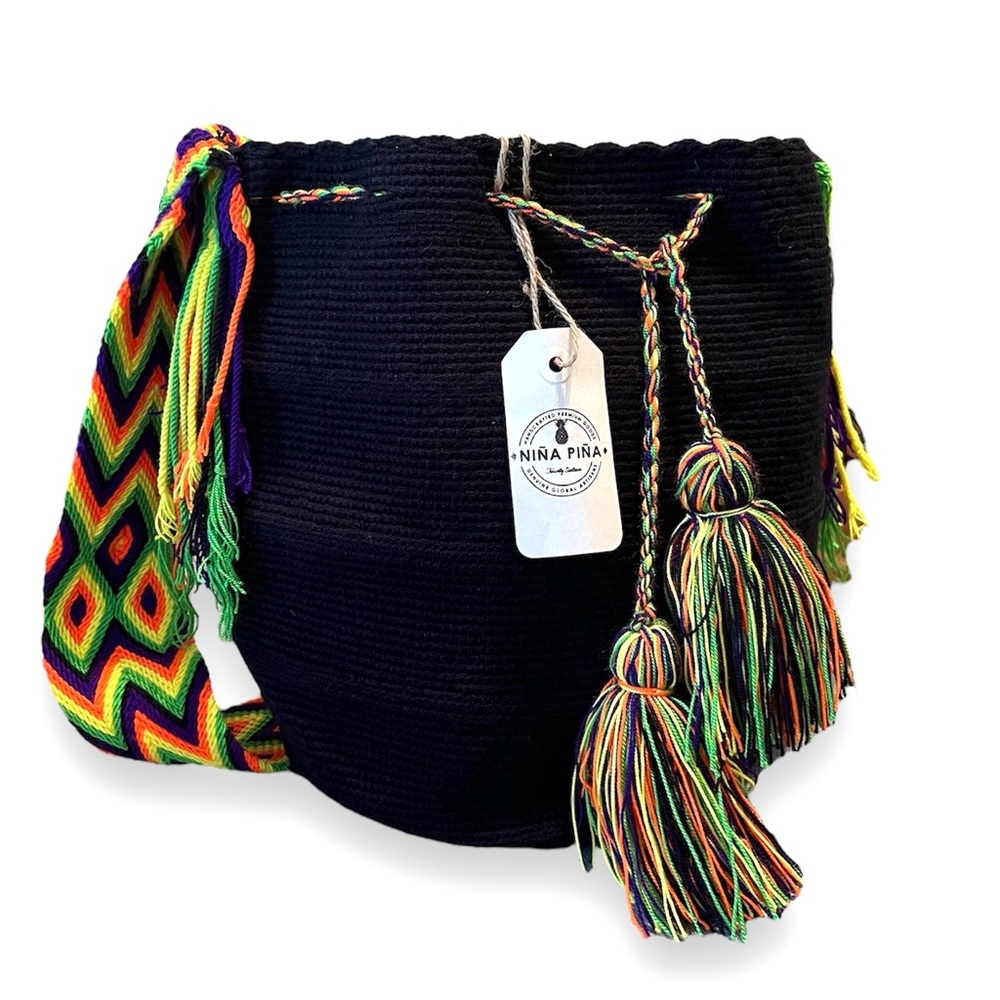 Wayuu Mochila Artisan Bag ~ Handmade Crochet Bag ~ Excellent Quality